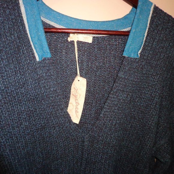 NWT Mystree Knit Tunic L V-Neck Faux Collar Long Sleeves Blue Side Slits - Picture 9 of 15